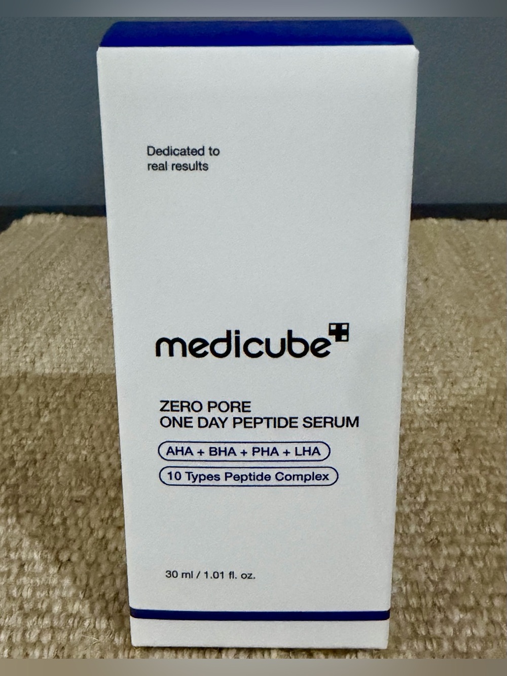 Medicube Zero Pore One Day Peptide Serum – Full Size 30ml, NEW IN BOX